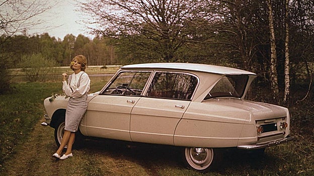 El Ami 6 y su luneta trasera invertida, la última creación