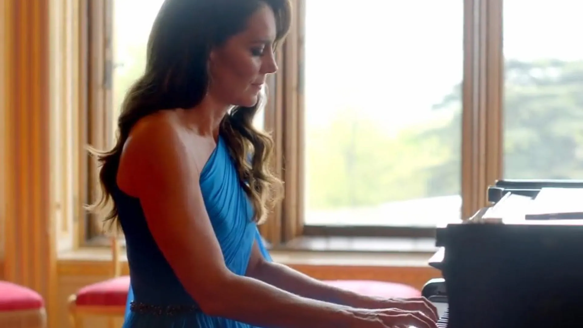 Kate Middleton sorprende tocando el piano en Eurovisión El Correo