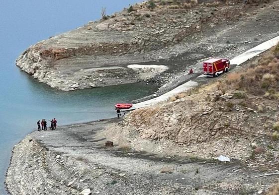 Dos senderistas se lanzan a un pantano para escapar de unos jóvenes que las «manosearon» y golpearon