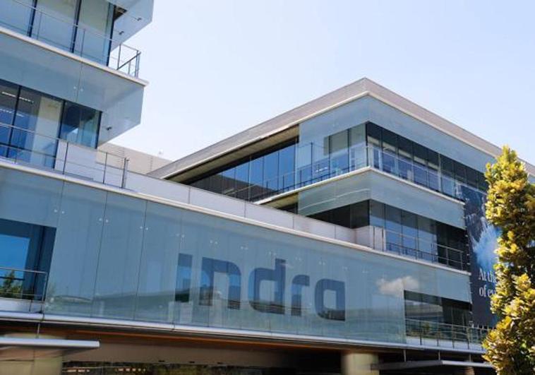 Indra ampliará a 16 el número de consejeros con dos mujeres como independientes