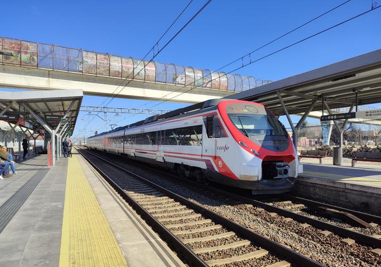 Muere un joven de 15 años tras electrocutarse por tocar la catenaria en una estación de Madrid
