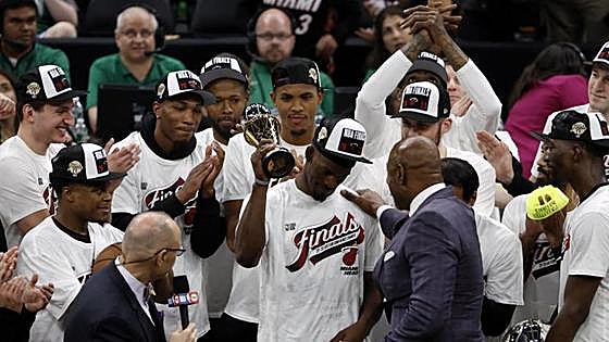 Miami asalta Boston y se cita con Denver en las Finales de la NBA