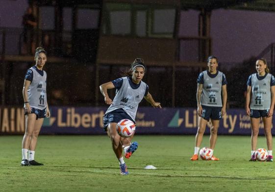 Entrenamiento de la selección española, durante la celebración de la Copa de Naciones en Australia