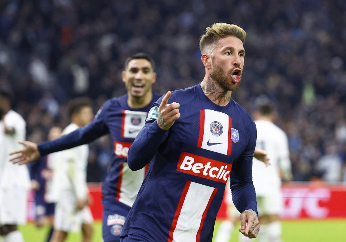 Sergio Ramos celebra un gol marcado en la Copa de Francia frente al Olympique de Marsella