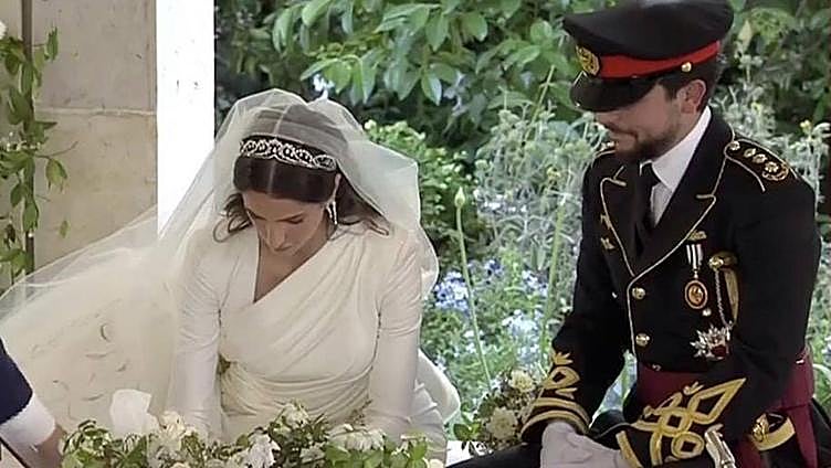 El famoseo se reparte en un maratón de bodas durante el fin de semana