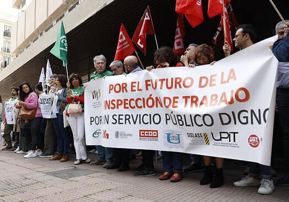 Inspectores de trabajo en una de las concentraciones contra el Gobierno.