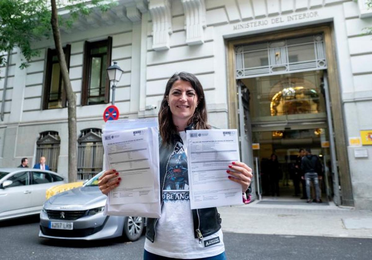 Macarena Olona volvió este miércoles al Ministerio del Interior para entregar la nueva documentación de su partido político.