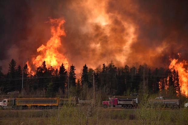 La pelea de Canadá contra más de 400 fuegos