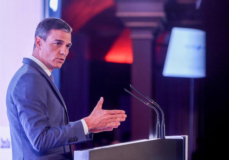 El presidente del Gobierno, Pedro Sánchez, este lunes en el evento organizado por Cinco Días en Madrid.