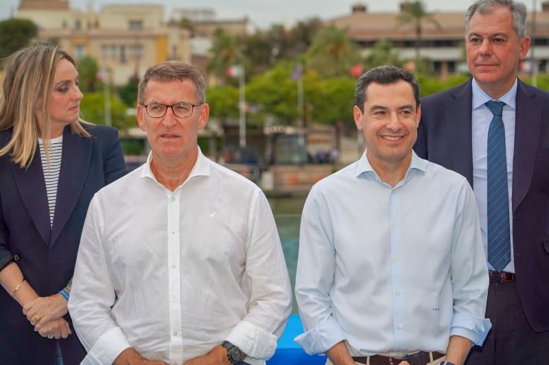 Feijóo y Moreno en la reunión de la junta regional del PP andaluz.