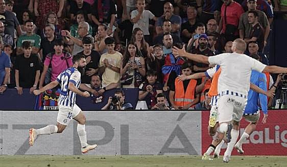 Villalibre devuelve al Glorioso a Primera un año después
