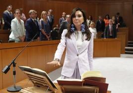 La nueva presidenta de las Cortes de Aragón, Marta Fernández, de Vox.