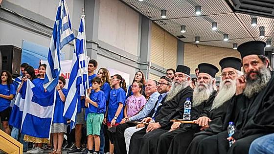 Mitsotakis sortea el drama migratorio en su camino a la reelección en Grecia