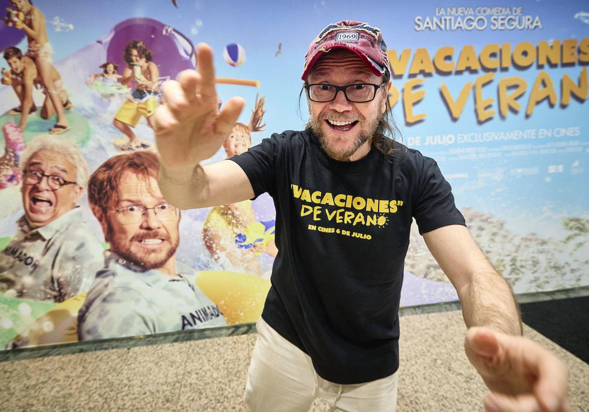 Santiago Segura, este martes, presentando 'Vacaciones de verano' en los cines Lys de Valencia.