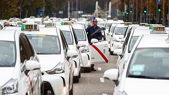 El Gobierno blinda al taxi frente a las VTC tras la sentencia europea