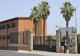 Fachada del colegio Virgen de Guadalupe.