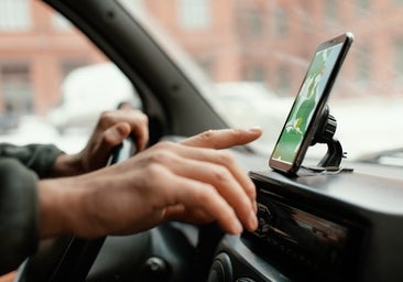 Soportes para llevar tu móvil cómodamente en el coche