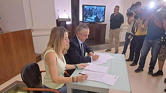 Guardiola cede y Vox entra en la Junta de Extremadura con la Consejería de Mundo Rural
