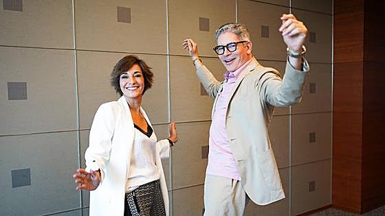 Adela González y Boris Izaguirre presentarán los sábados de 'Más Vale Tarde'