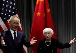 La secretaria del Tesoro estadounidense, Janet Yellen, coincidió a principios de año con el anterior viceprimer ministro chino, Liu He, en Zurich.