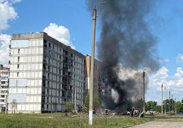 Un bombardeo contra un barrio residencial de la ciudad de Piervomaisk ha dejado en las últimas horas cerca de 40 heridos.