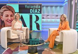 La presentadora Ana Rosa Quintana y la candidata a la Presidencia del Gobierno de Sumar, Yolanda Díaz.