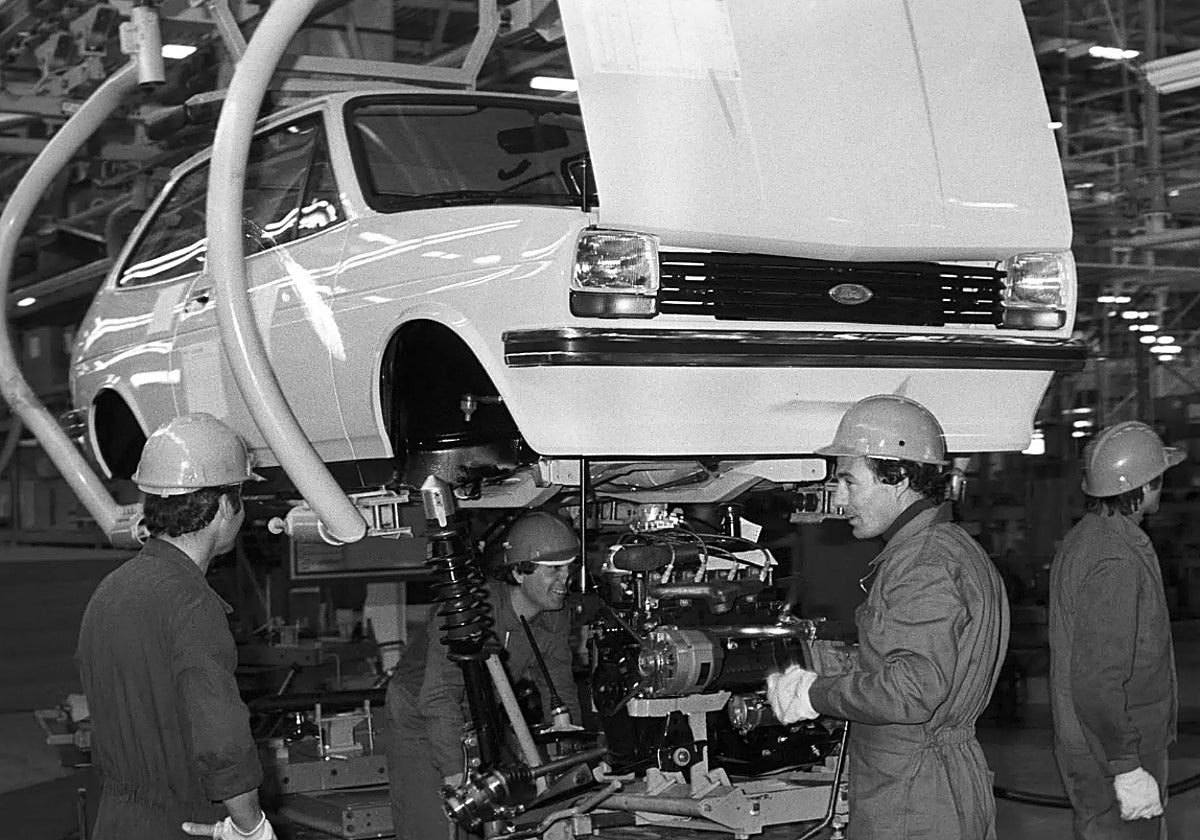 Juan Carlos I visita la fábrica de Ford en Almufases (Valencia)