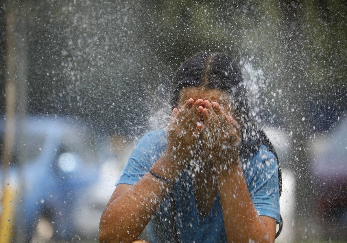 Ya está aquí la primera ola de calor del año, con temperaturas extremas de hasta 44ºC