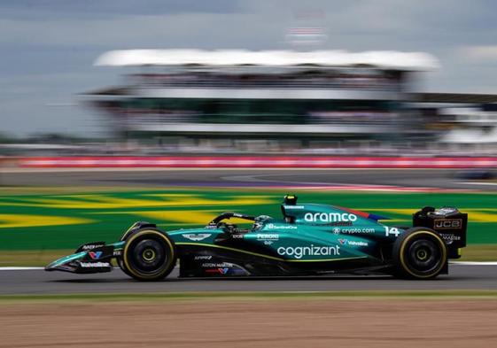 El Aston Martin de Fernando Alonso, durante el GP de Gran Bretaña.