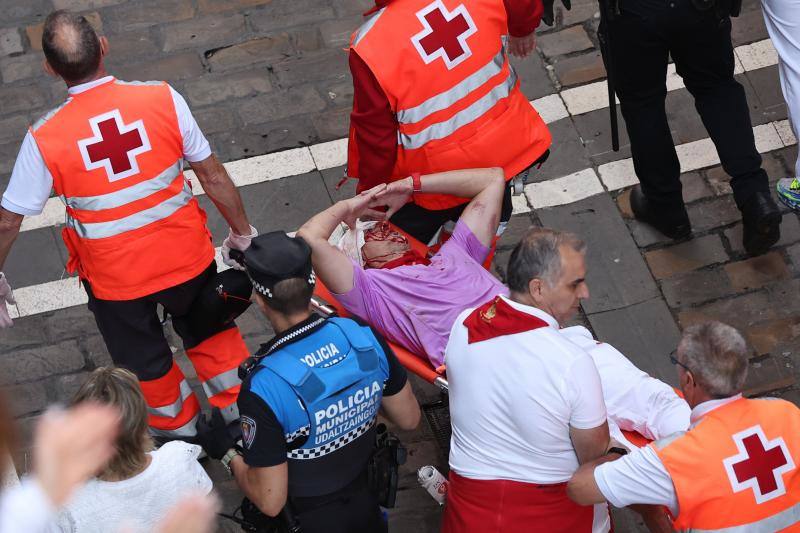 El cuarto encierro de San Fermín, en imágenes