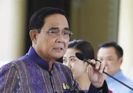 El primer ministro de Tailandia dimite tras nueve años en el poder