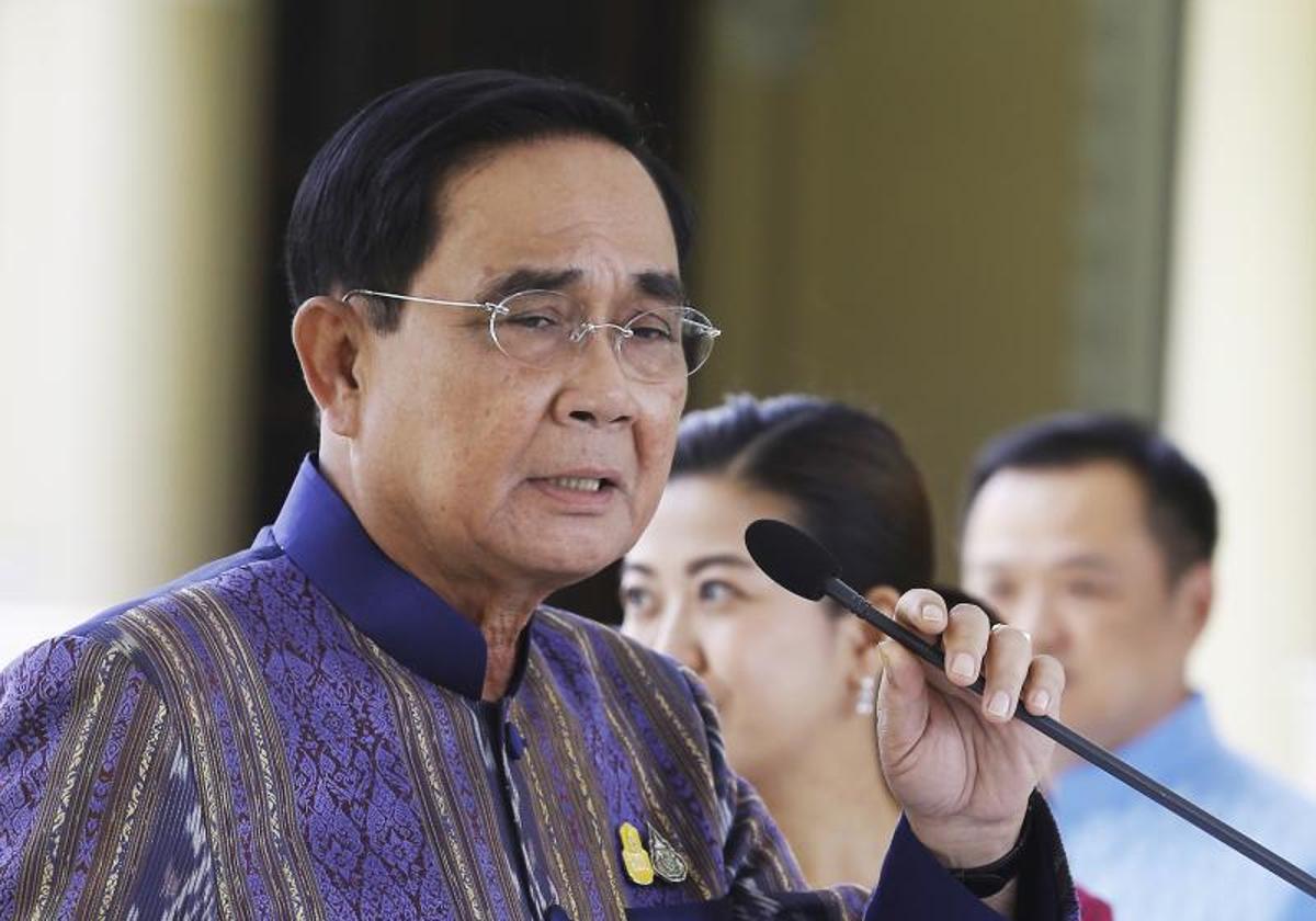 El primer ministro tailandés, Prayut Chan O Cha, al comparecer este martes antes los medios.