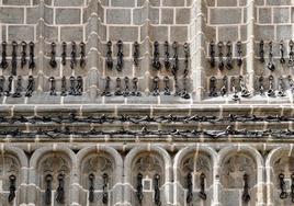 Cadenas de esclavos cristianos en una iglesia de Toledo