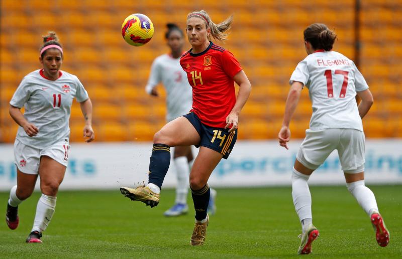 El físico de Alexia preocupa en La Roja