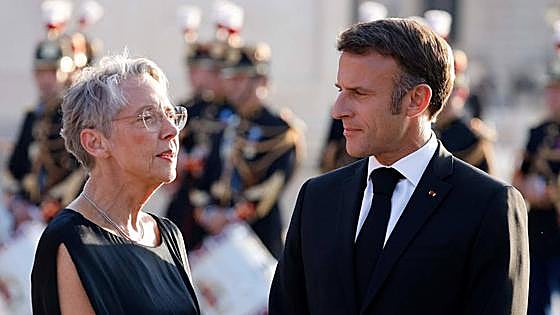 Macron remodelará el Gobierno pero mantiene a Borne al frente
