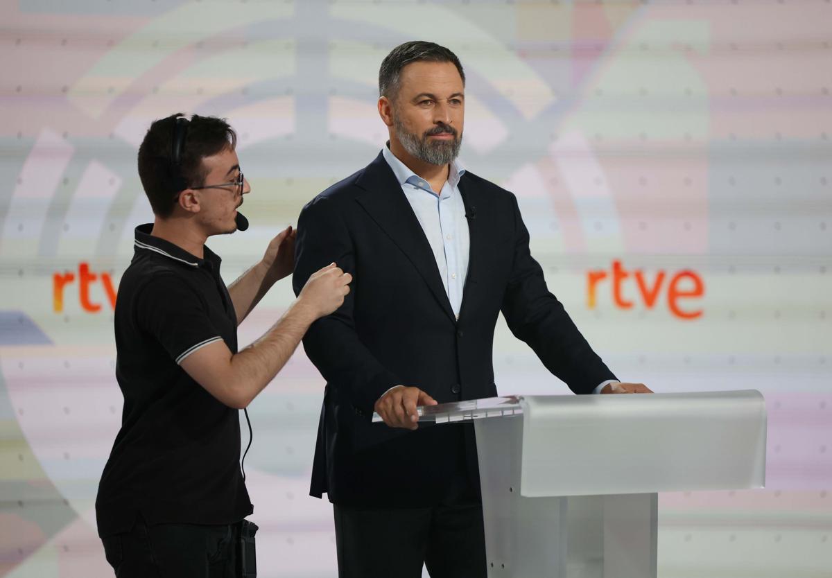 Santiago Abascal (Vox), instantes antes de dar inicio el debate.