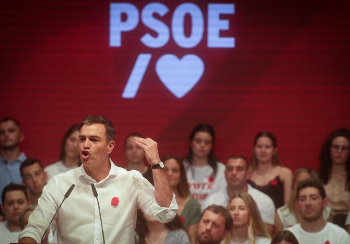 El presidente del Gobierno, Pedro Sánchez, en un mitin del PSOE antes de las elecciones del 23-J.