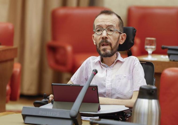 Pablo Echenique durante su intenvención en el pleno de la Diputación Permanente del Congreso.