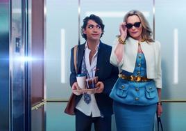 Miss Benny y Kim Cattrall, los protagonistas de 'El glamur'.