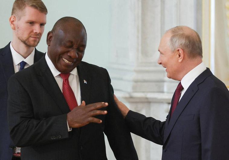 Sudáfrica rechaza las «donaciones» de Rusia
