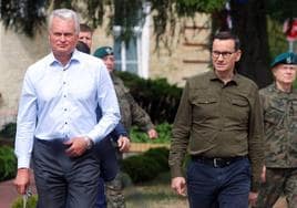 El primer ministro polaco, Mateusz Morawiecki, y el presidente lituano, Gitanas Nauseda, se reunieron este jueves en la base militar de Suwalki.