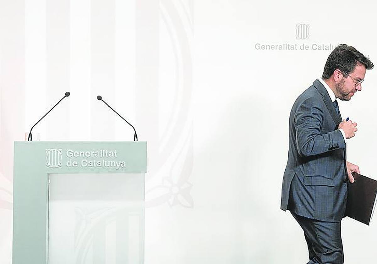 El president de la Generalitat, Pere Aragonès tras una rueda de prensa.