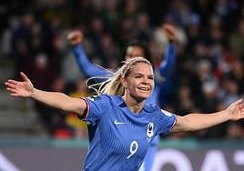 Le Sommer celebra uno de los goles de Francia ante Marruecos.