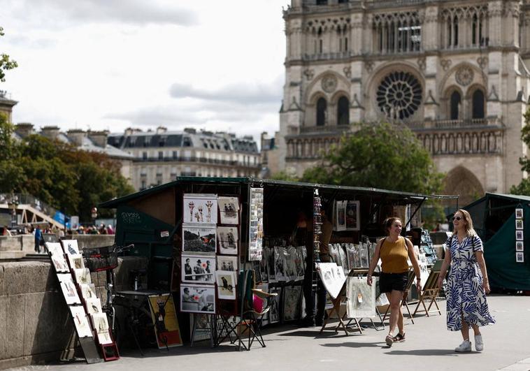 Los Juegos Olímpicos amenazan la tradicional venta de libros antiguos a orillas del Sena
