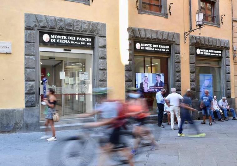 Meloni suaviza el impuesto a la banca tras el desplome en Bolsa del sector