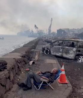 Imagen secundaria 2 - Las impactantes imágenes del fuego que arrasa la isla hawaiana de Maui