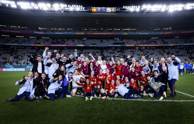 Foto de familia tras la clasificación para la final del Mundial.