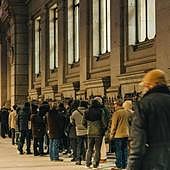 El Tesoro reduce de nuevo el interés que paga por sus Letras