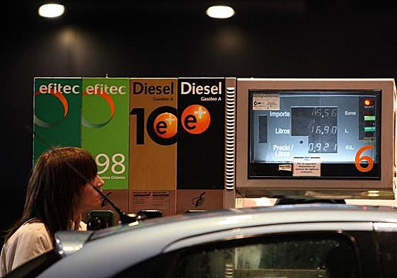 El precio de los carburantes encadena seis semanas de subidas
