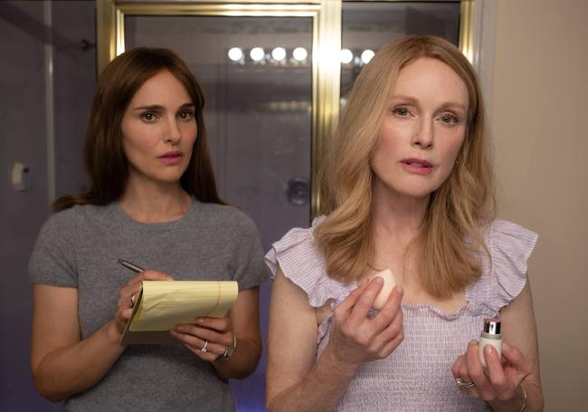 Natalie Portman y Julianne Moore en 'Secretos de un escándalo'.